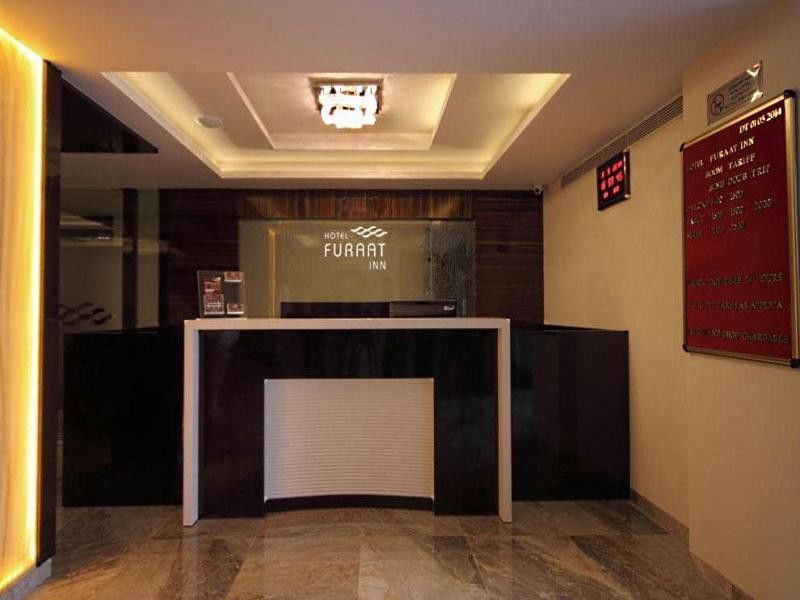 Golden Plaza Hotel Ahmedabad Exterior photo